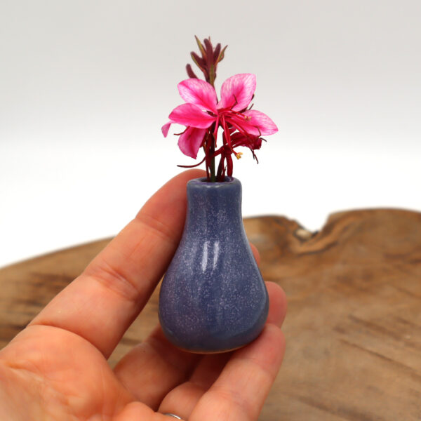 Mini vase en grès bleu